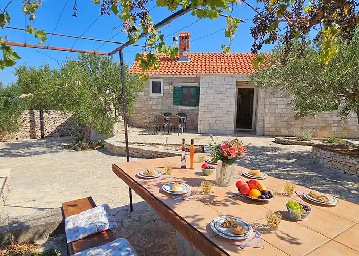 Stone House With Pool, Set In Idillic Countryside - Mir Σπίτι διακοπών Postira