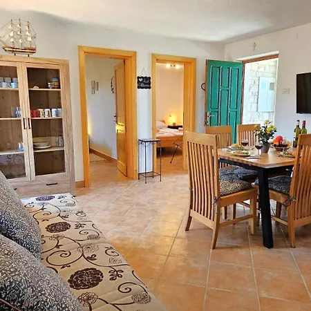Stone House With Pool, Set In Idillic Countryside - Mir Casa vacanze *