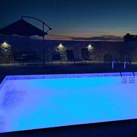 Stone House With Pool, Set In Idillic Countryside - Mir Holiday home