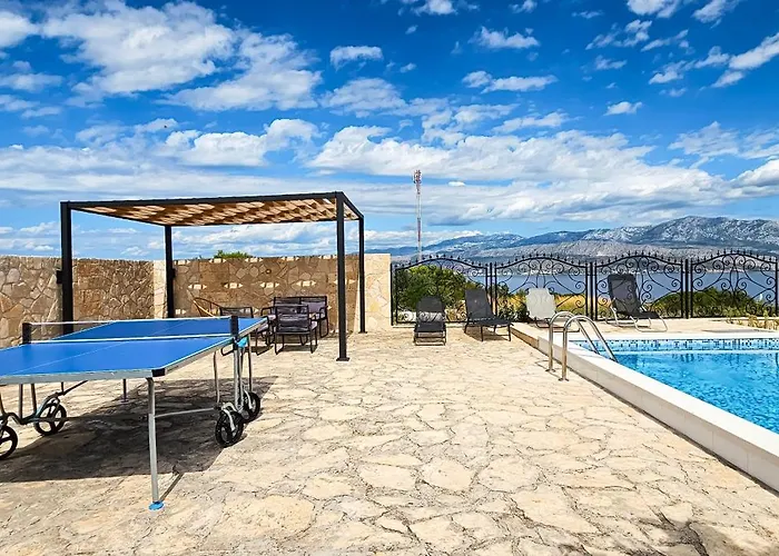 Stone House With Pool, Set In Idillic Countryside - Mir 別荘 ポスティレ