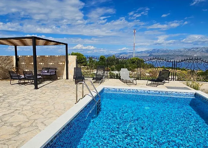 Stone House With Pool, Set In Idillic Countryside - Mir ポスティレ