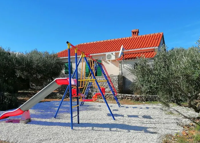 Stone House With Pool, Set In Idillic Countryside - Mir 펜션 포스티라