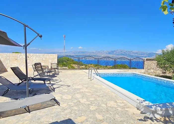 Stone House With Pool, Set In Idillic Countryside - Mir *